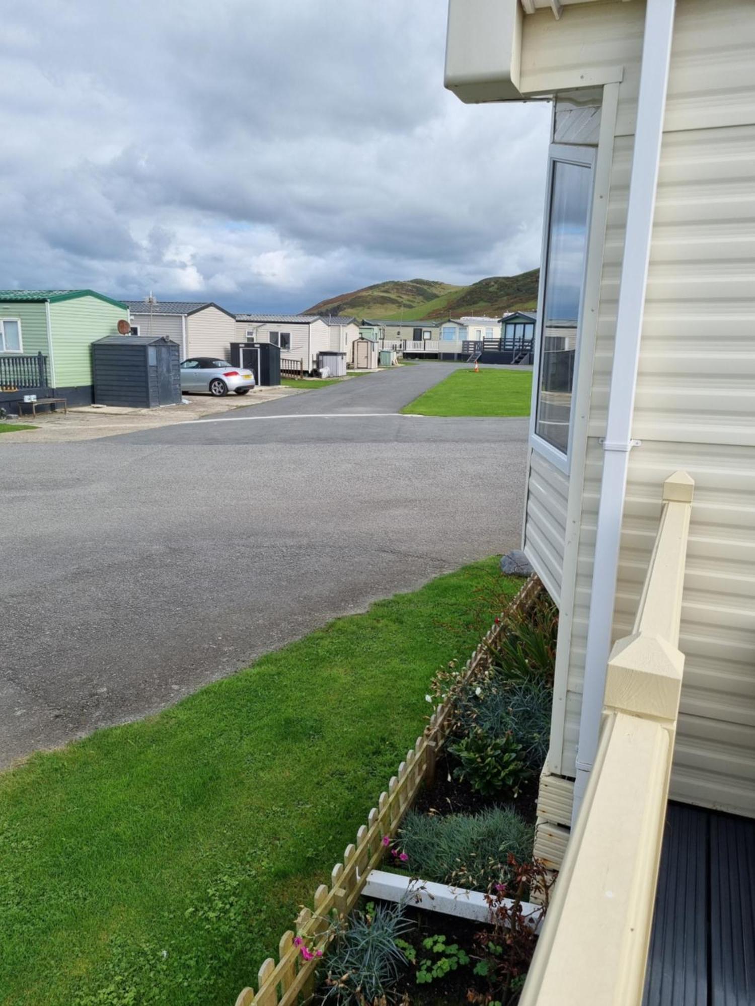 Bayview At Pengarreg Hotel Llanrhystyd ภายนอก รูปภาพ